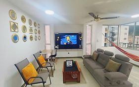 El Rodadero Hermoso Apartamento a 50m de la playa ven descansa o trabajar